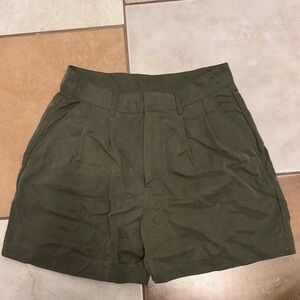 GAP Olive Green High-Waist Pleated Women's Shorts